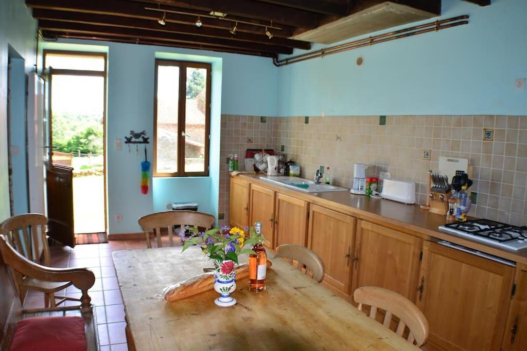 Two Hoots - Farmhouse With Summer Pool. Châteauponsac Екстериор снимка