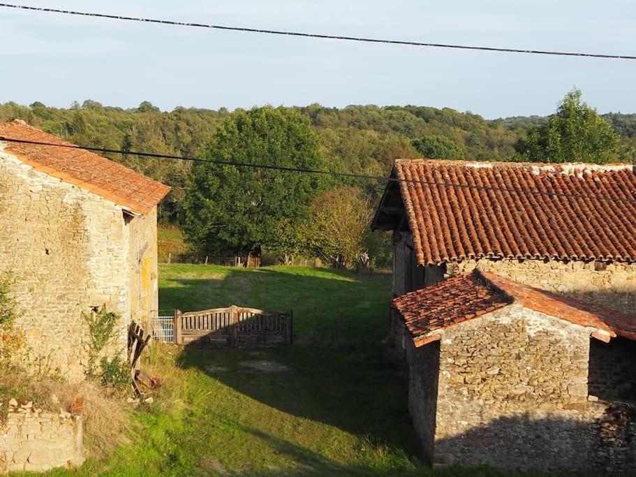 Two Hoots - Farmhouse With Summer Pool. Châteauponsac Екстериор снимка