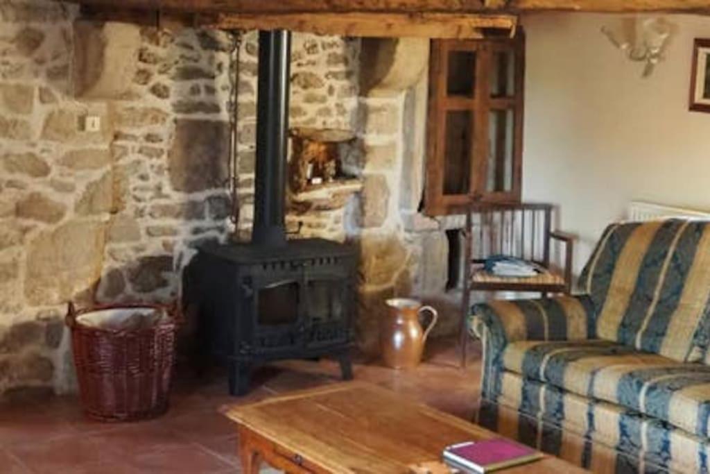 Two Hoots - Farmhouse With Summer Pool. Châteauponsac Екстериор снимка